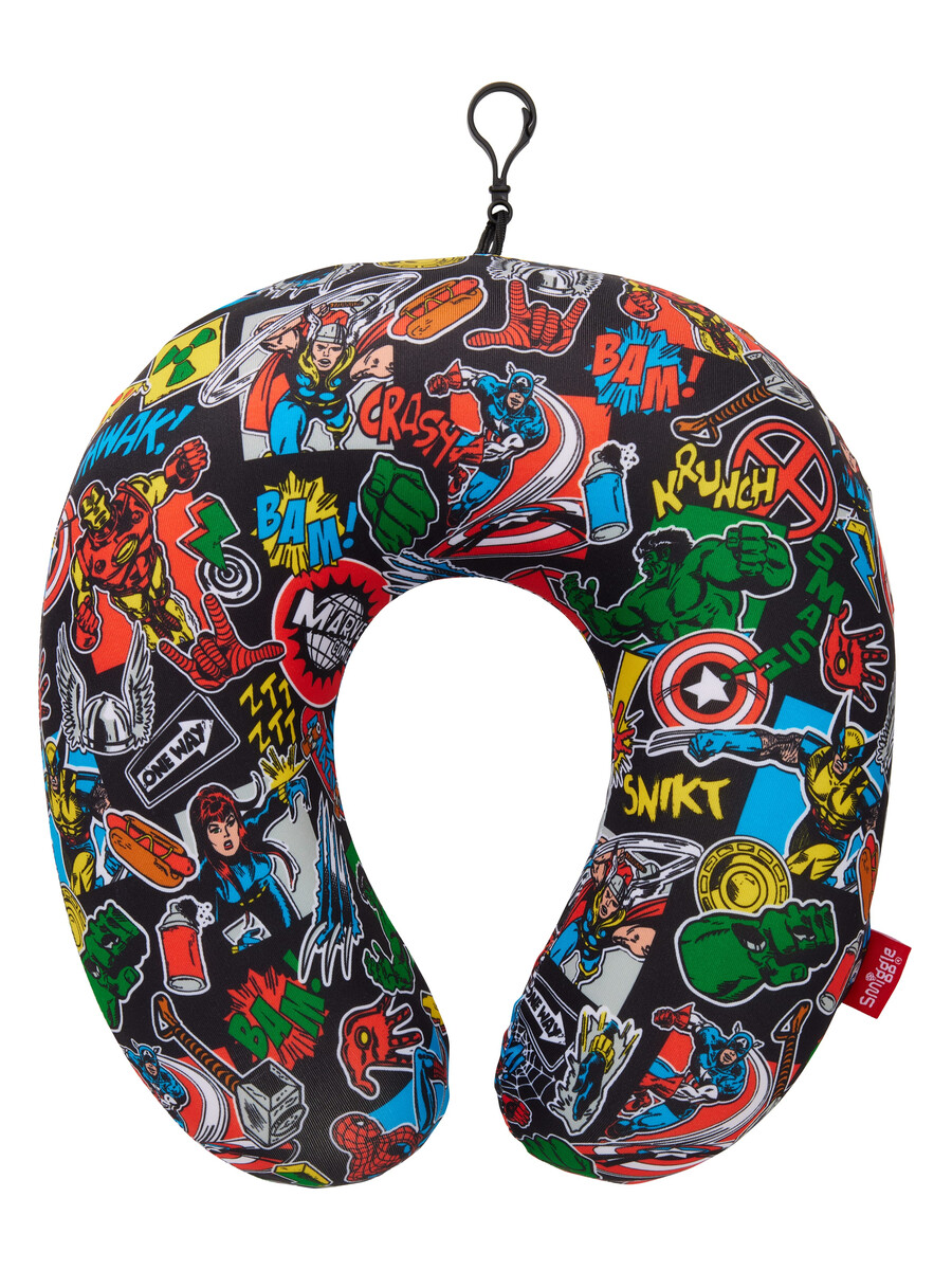 almohada de viaje marvel