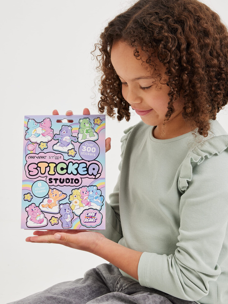 libro de pegatinas del estudio de los ositos cariñositos